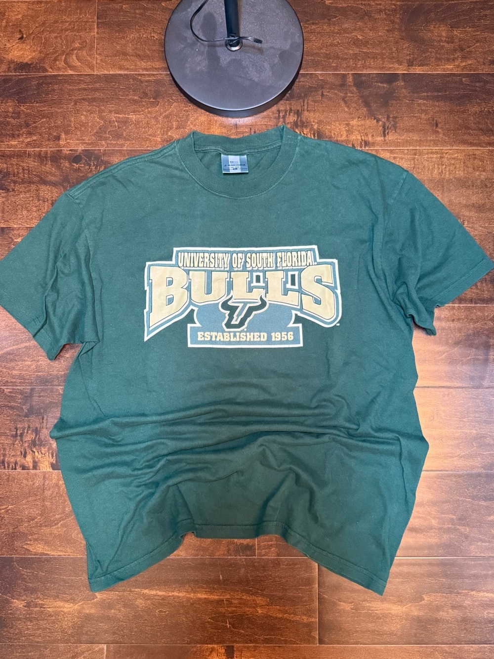 Vintage University of South Florida Bulls Green Graphic T-Shirt Size XL